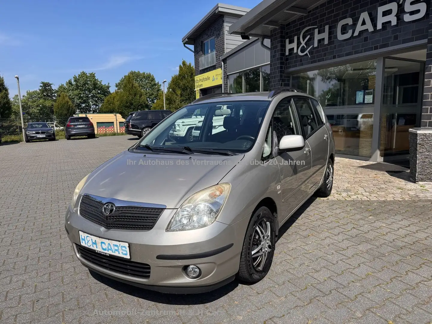 Toyota Corolla Verso 1.6 Sol Klima PDC AHK Grau - 1