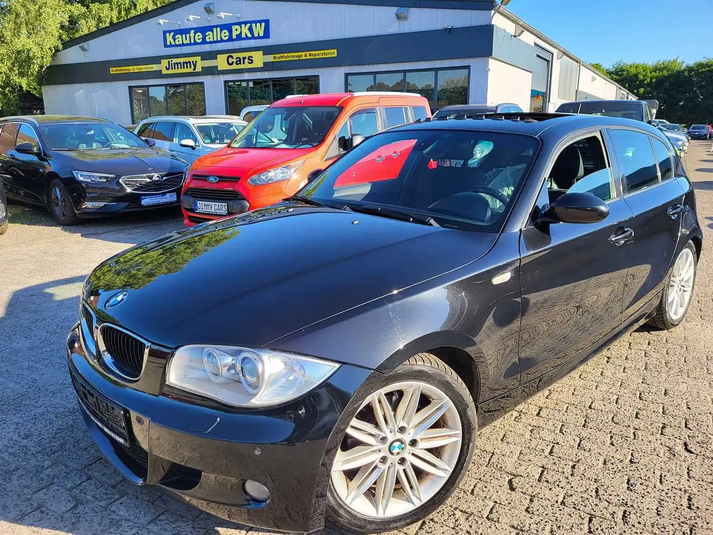 BMW 118 i Schwarz - 1