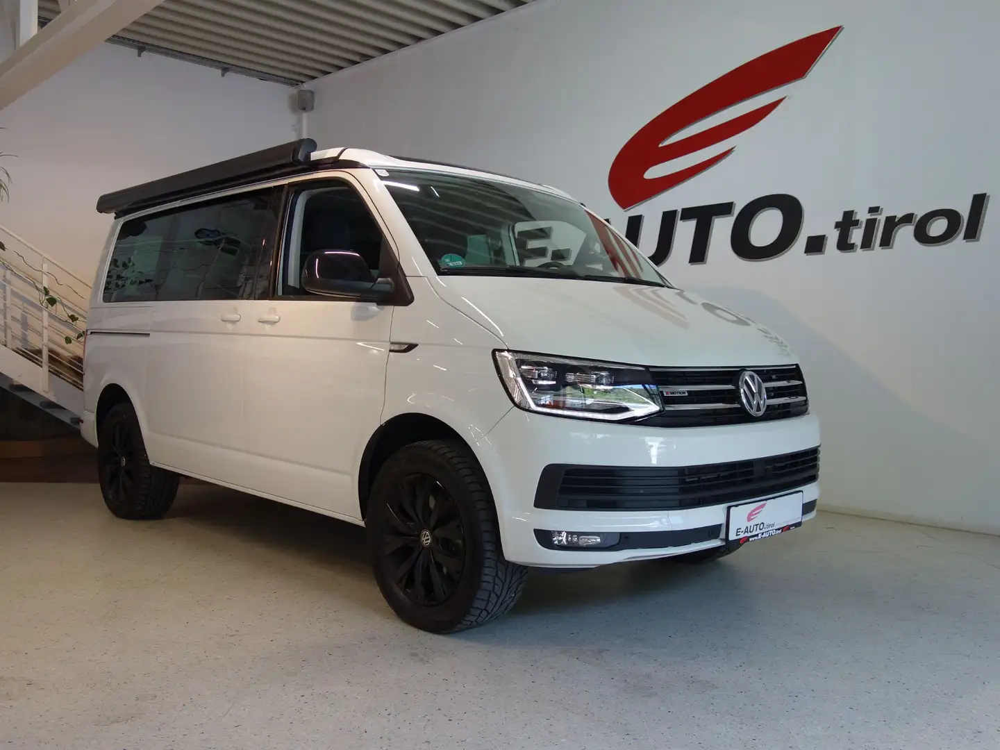 Volkswagen T6 California *Beach Edition* 4Motion TDI DSG *AHK *ACC *SPERRE Weiß - 1