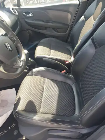 Renault Clio view 5