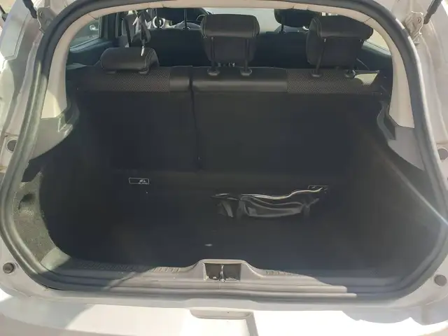 Renault Clio view 17