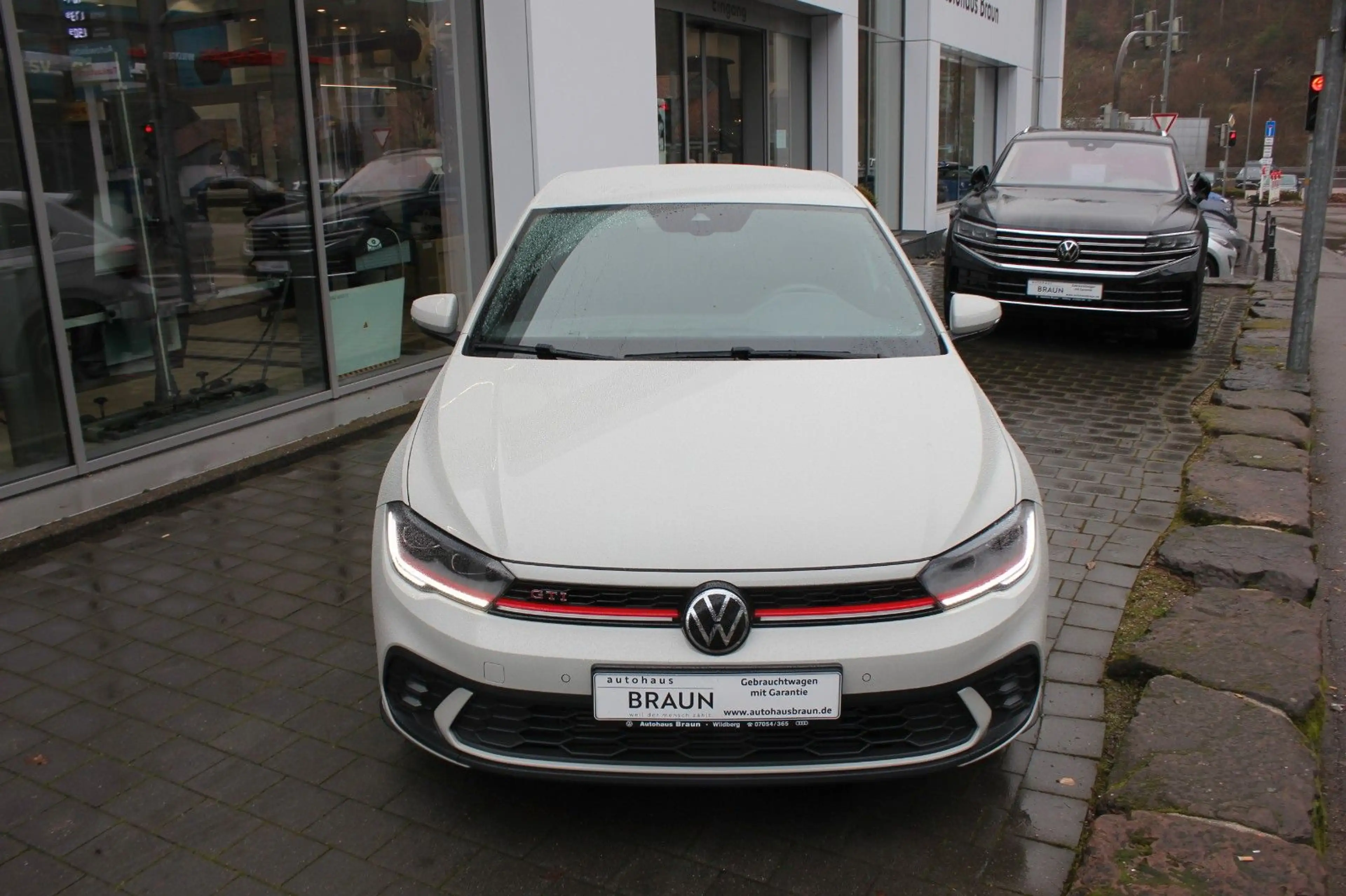 Volkswagen Polo VI GTI 2.0 TSI DSG LED,ACC,PDC,SHZ,BT — photo 3