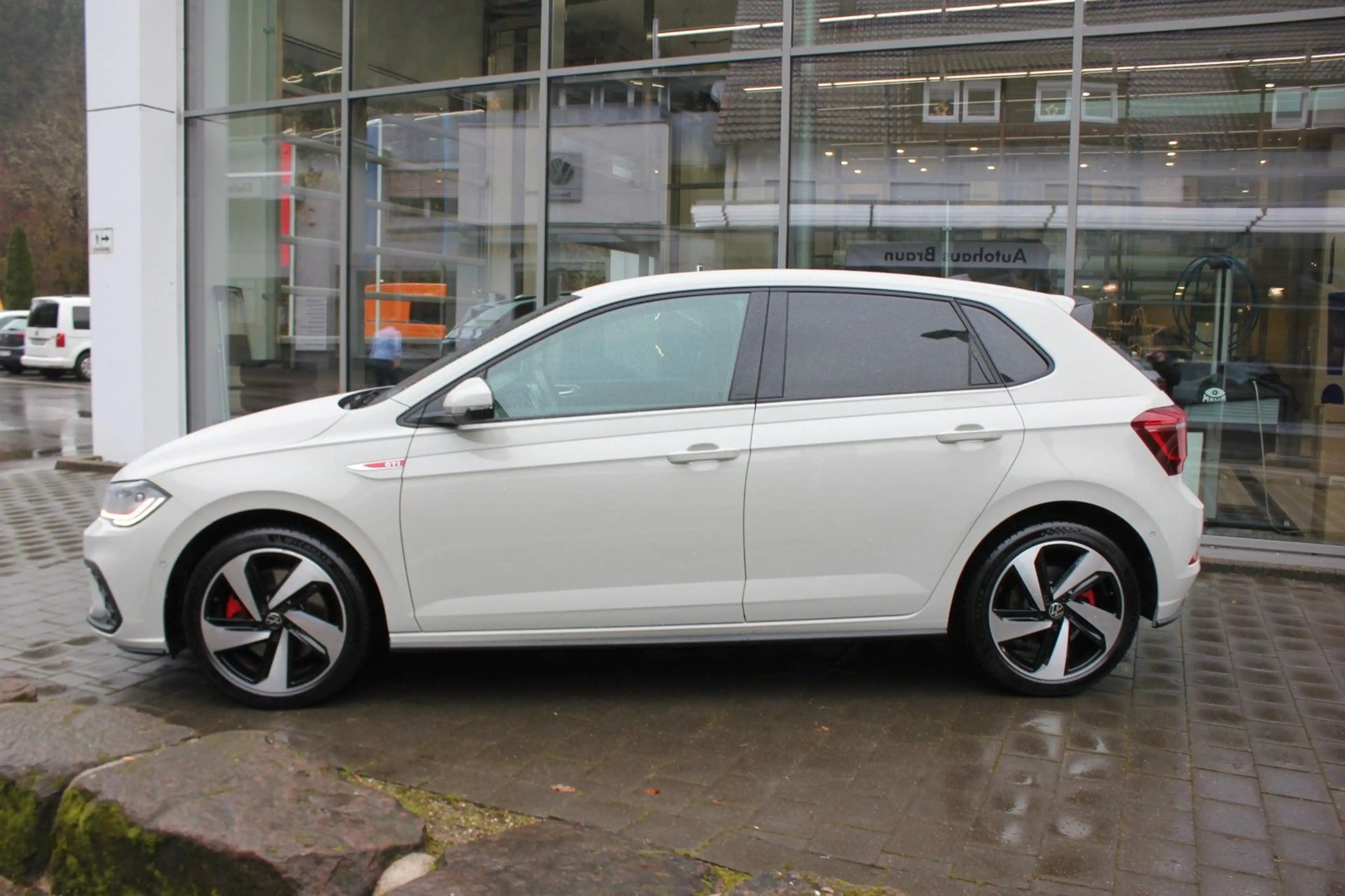 Volkswagen Polo VI GTI 2.0 TSI DSG LED,ACC,PDC,SHZ,BT — photo 5