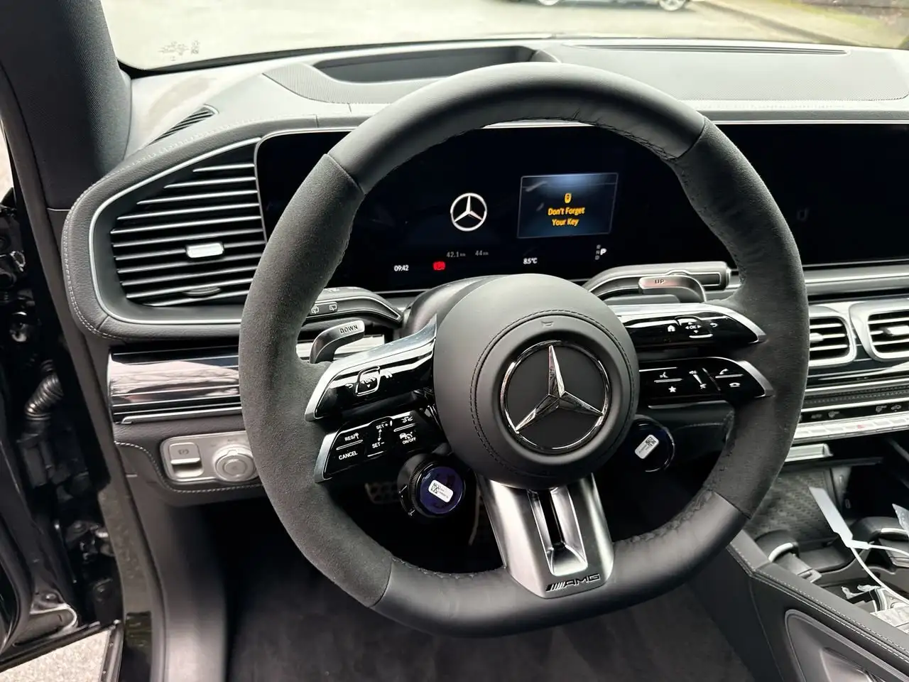 Mercedes-Benz GLE снимка Mercedes-Benz GLE