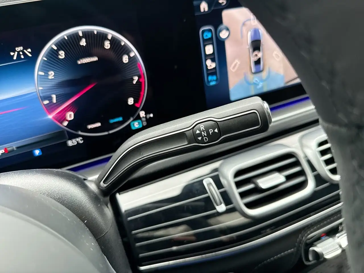 Mercedes-Benz GLE снимка Mercedes-Benz GLE