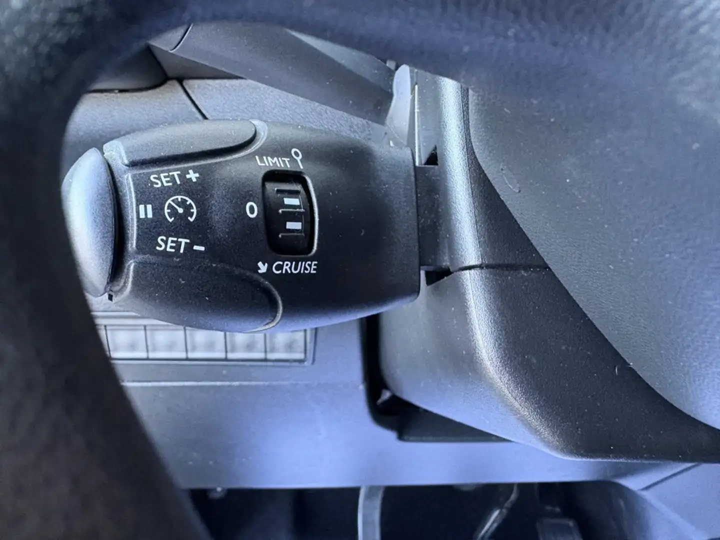 Peugeot Partner 1.5BlueHDI Pro Standard 600kg 75 Blanco - 1