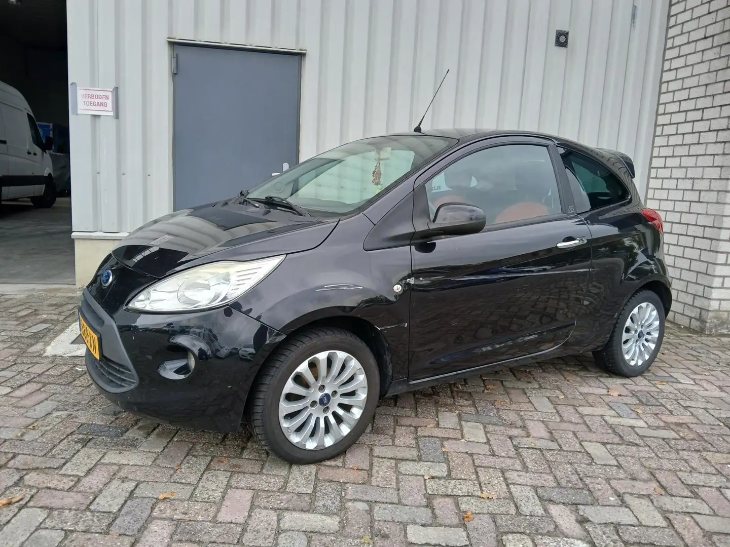 Ford Ka/Ka+ 1.2 Titanium Koppeling versleten!! Zwart - 2