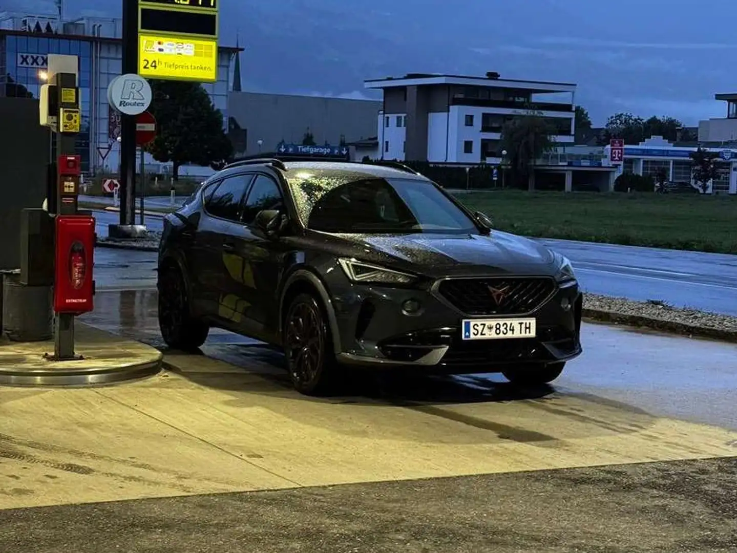 CUPRA Formentor VZ 2,0 TSI 4Drive DSG - 2