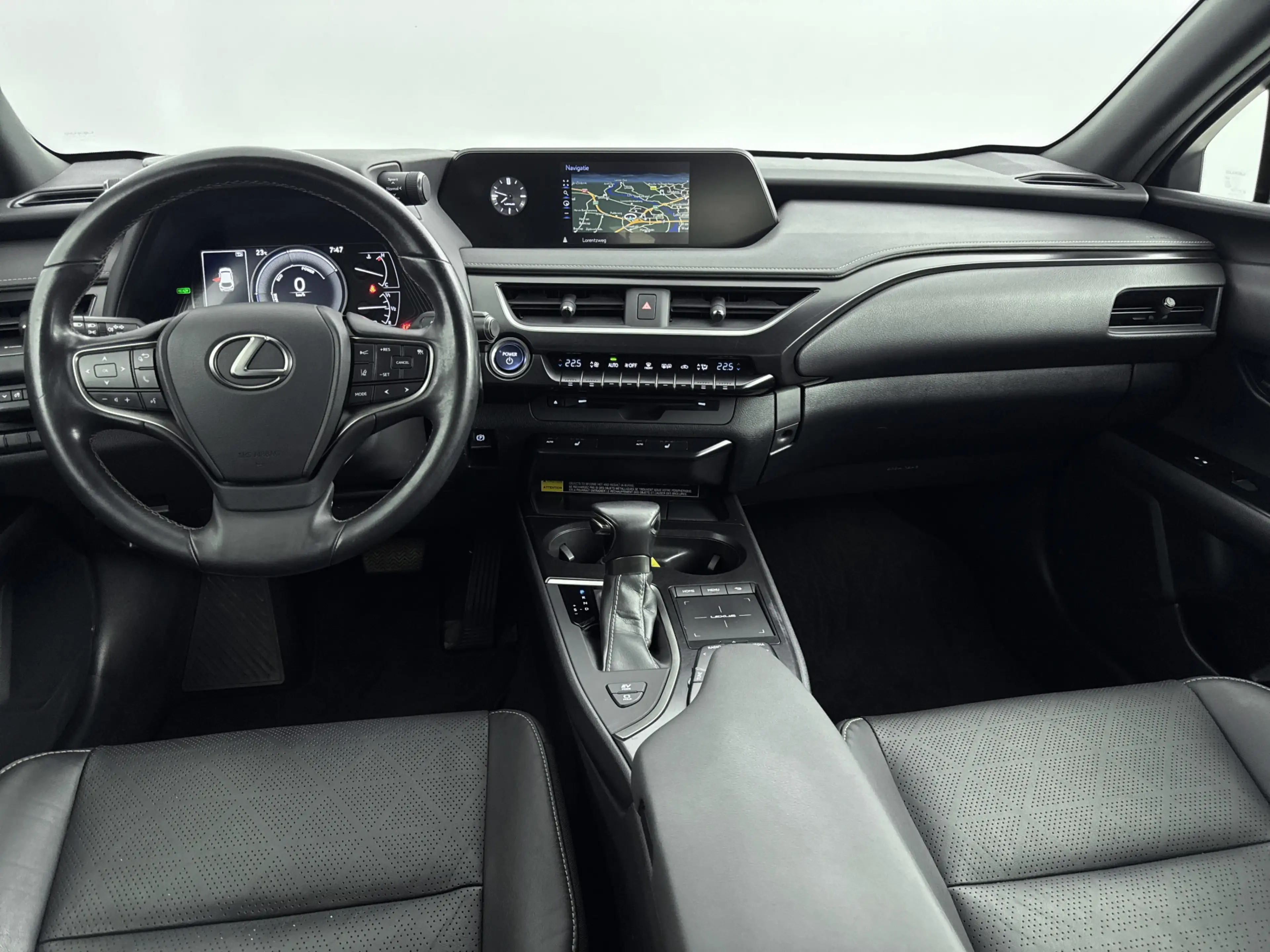 Lexus UX 250h - Luxury Line // DEALERONDERHOUDEN // LEDER // — photo 3