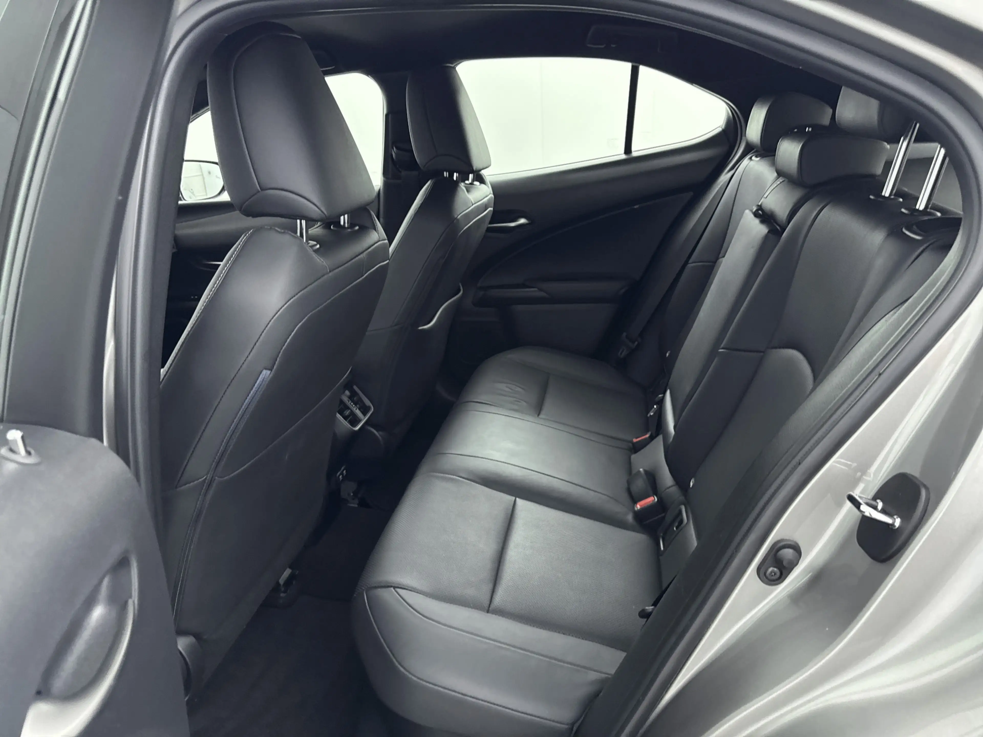 Lexus UX 250h - Luxury Line // DEALERONDERHOUDEN // LEDER // — photo 5