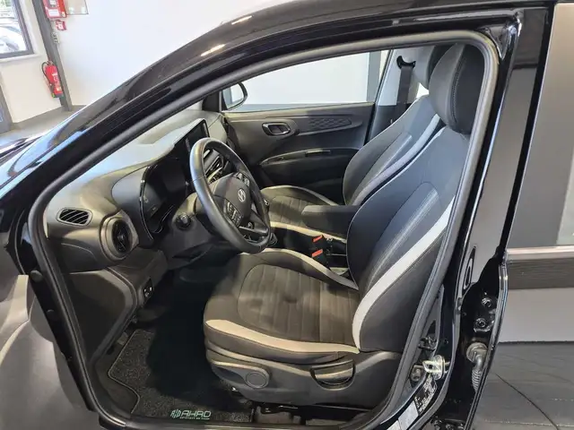 Hyundai I10 view 8