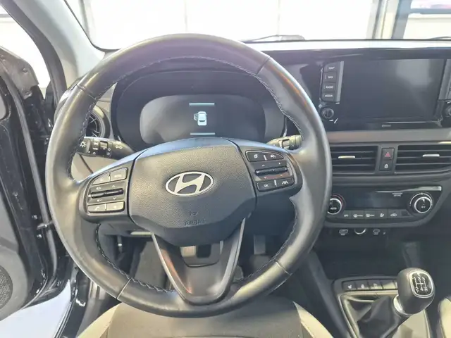 Hyundai I10 view 10
