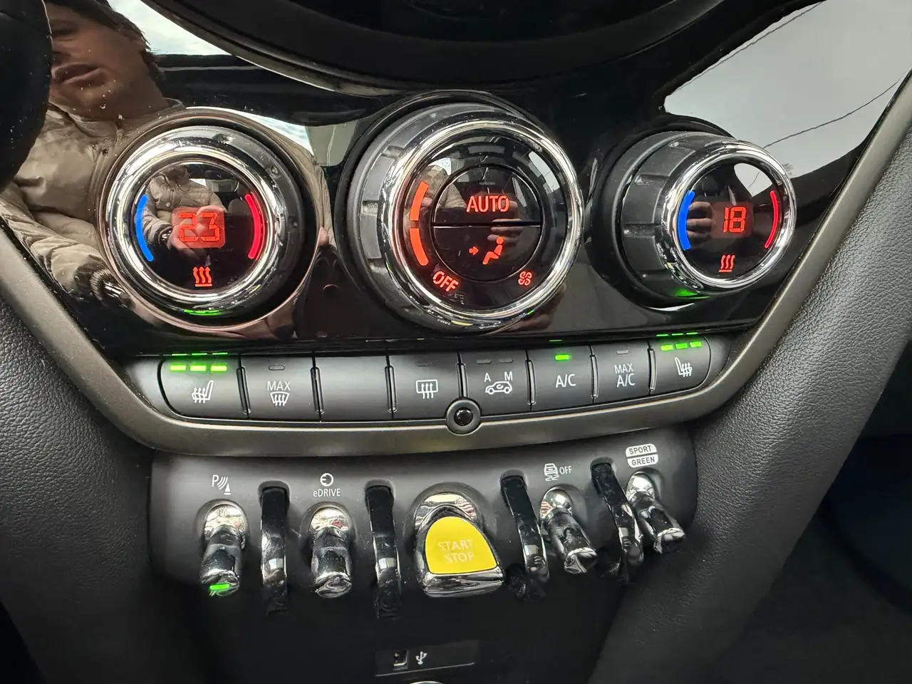 MINI Cooper 1.5 ALL4 Pano Black Pack HeadUp Leder ACC Moonwal, миниатюра 23