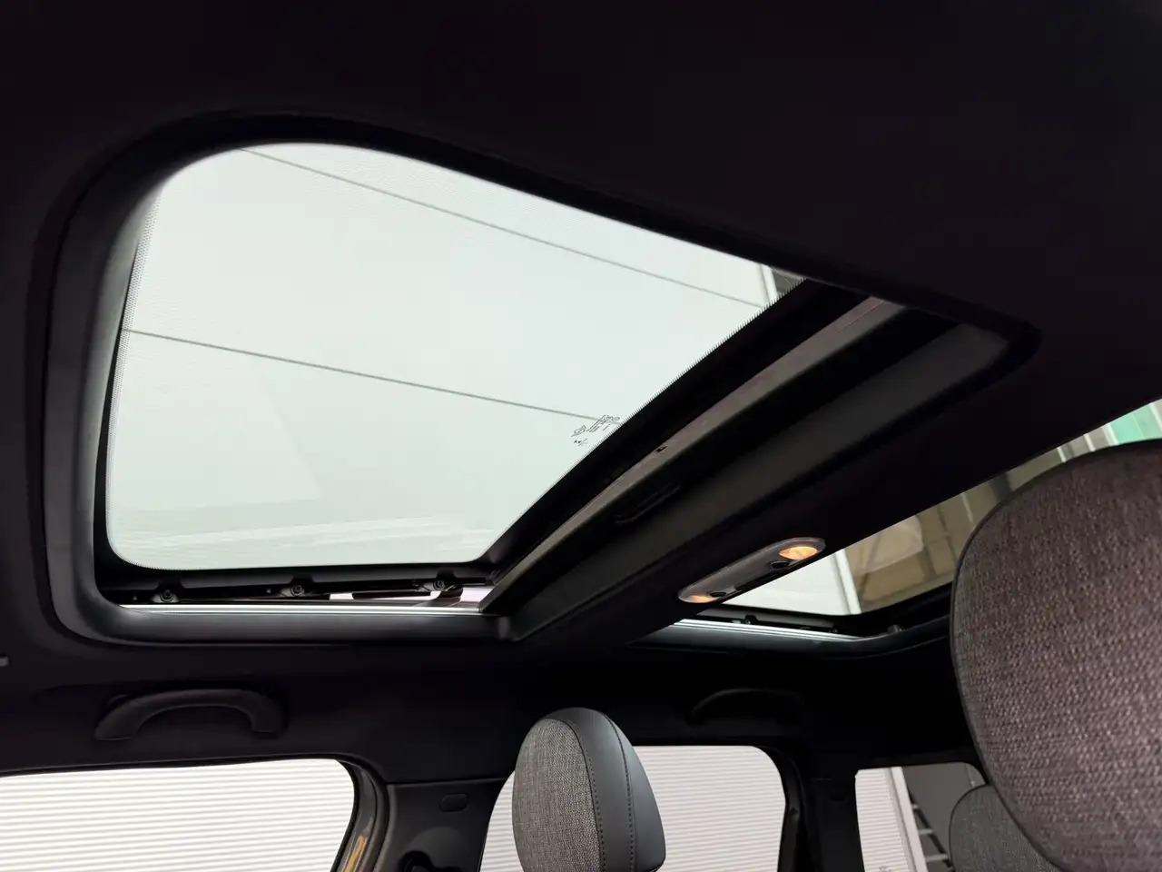 MINI Cooper 1.5 ALL4 Pano Black Pack HeadUp Leder ACC Moonwal, миниатюра 21