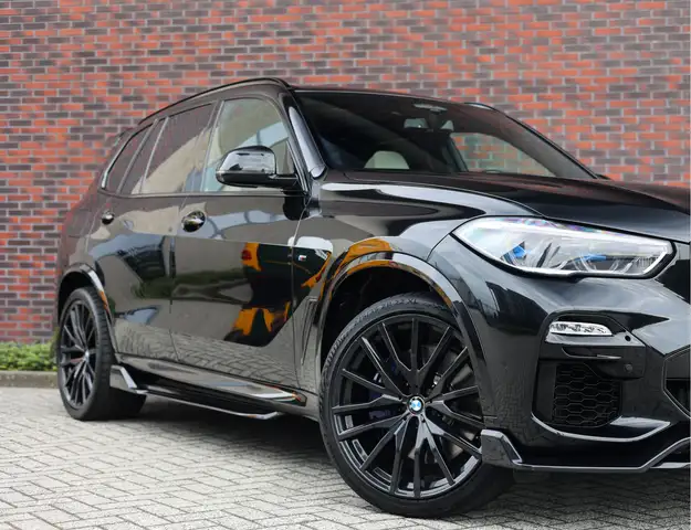 BMW X5 view 6
