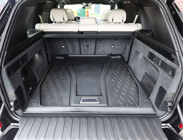 BMW X5 view 23
