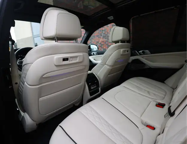BMW X5 view 30