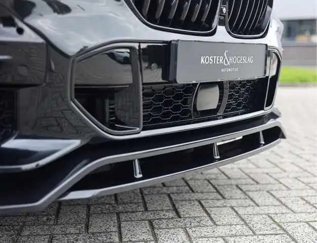 BMW X5 view 10