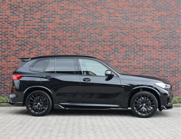 BMW X5 view 16