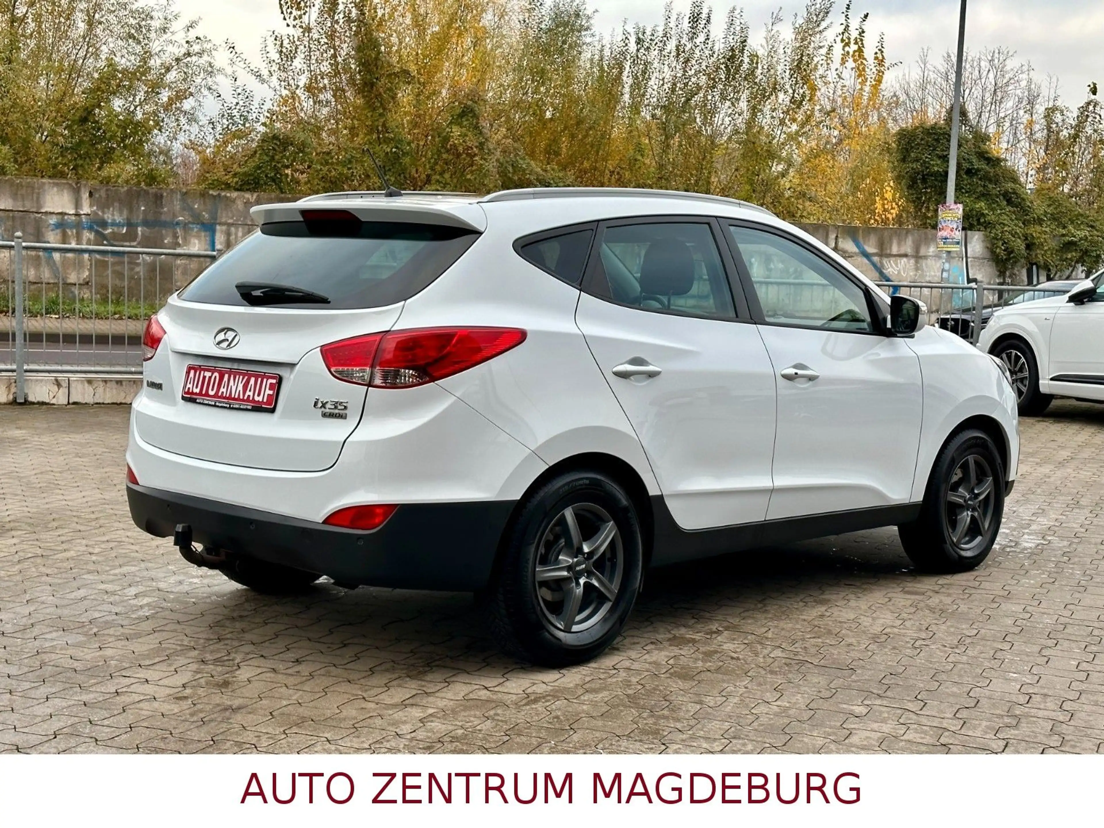 Hyundai iX35 Style 2WD Klimaaut,Tempo,Pano,AHK — photo 7