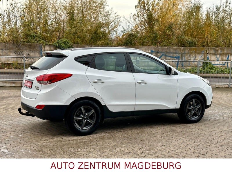 Hyundai iX35 Style 2WD Klimaaut,Tempo,Pano,AHK — photo 6