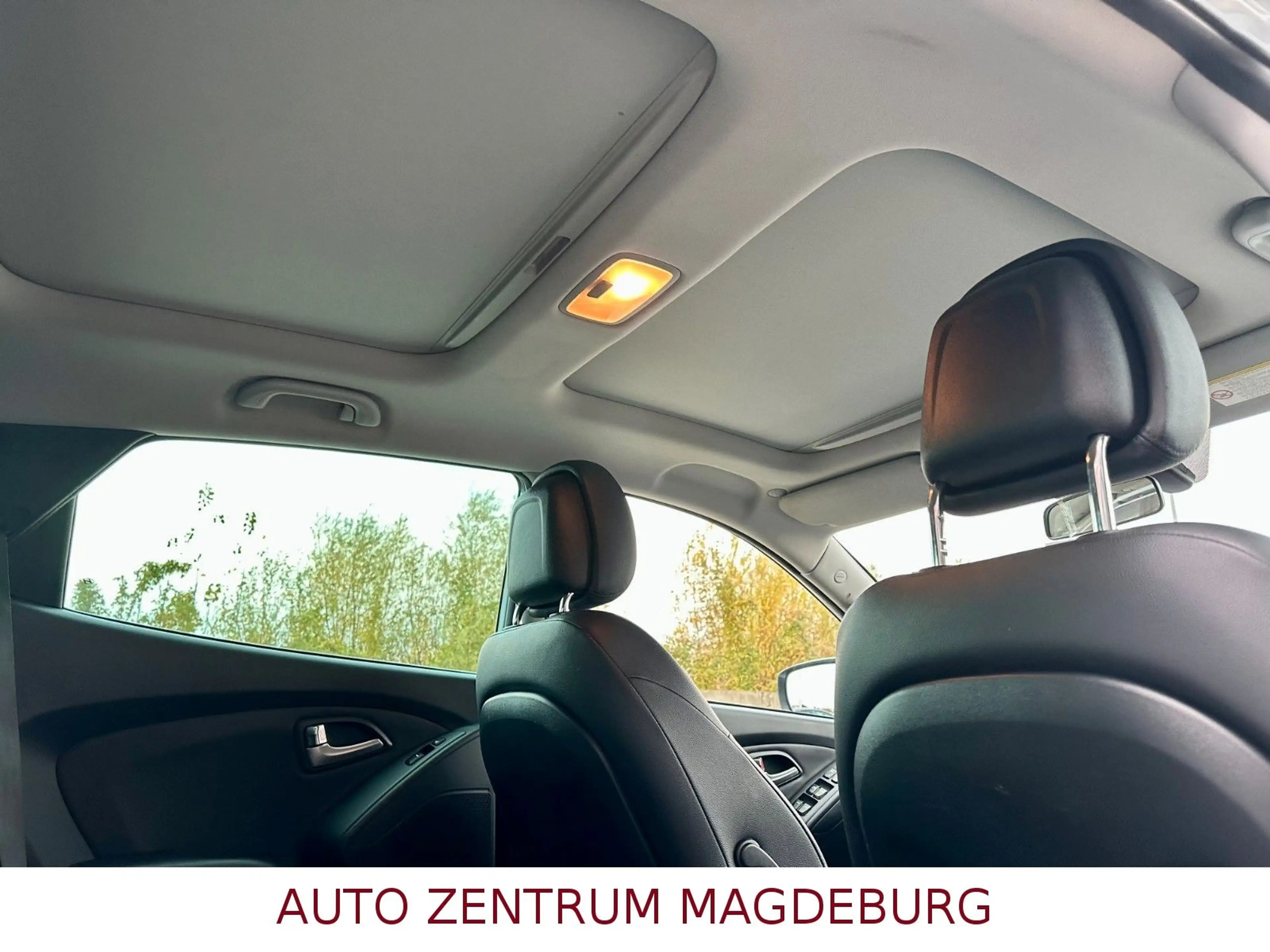 Hyundai iX35 Style 2WD Klimaaut,Tempo,Pano,AHK — photo 15