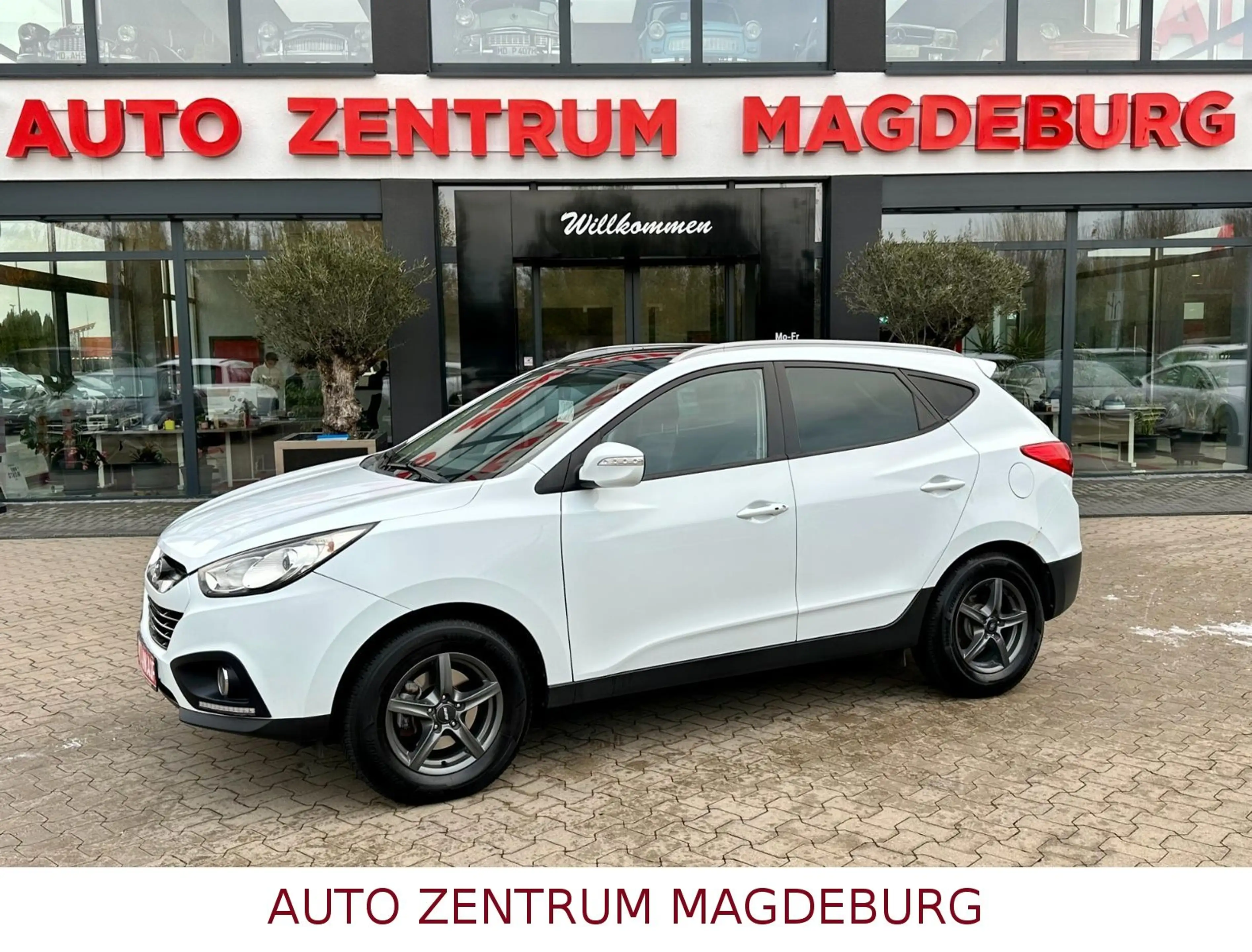 Hyundai iX35 Style 2WD Klimaaut,Tempo,Pano,AHK
