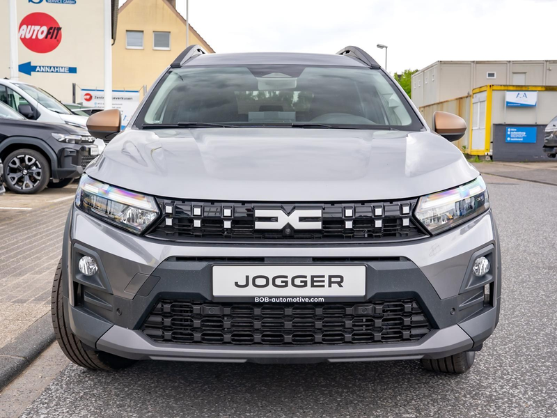 Dacia Jogger Extreme hybrid 155 NAVI SHZ PDC KLIMA BT ZV — photo 10