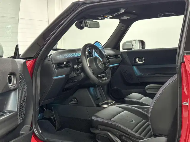 Mini Hatch view 8