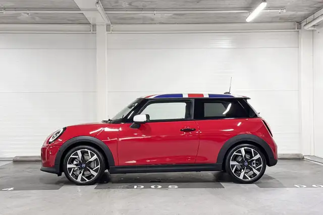 Mini Hatch view 2
