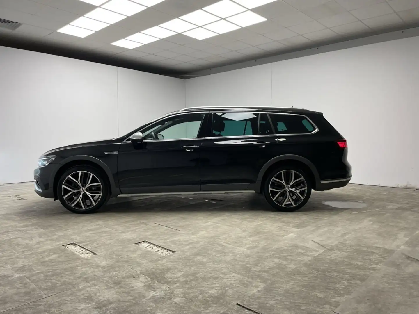Volkswagen Passat Alltrack Variant 2.0 TDI DSG 4Motion Klima Navi Schwarz - 2