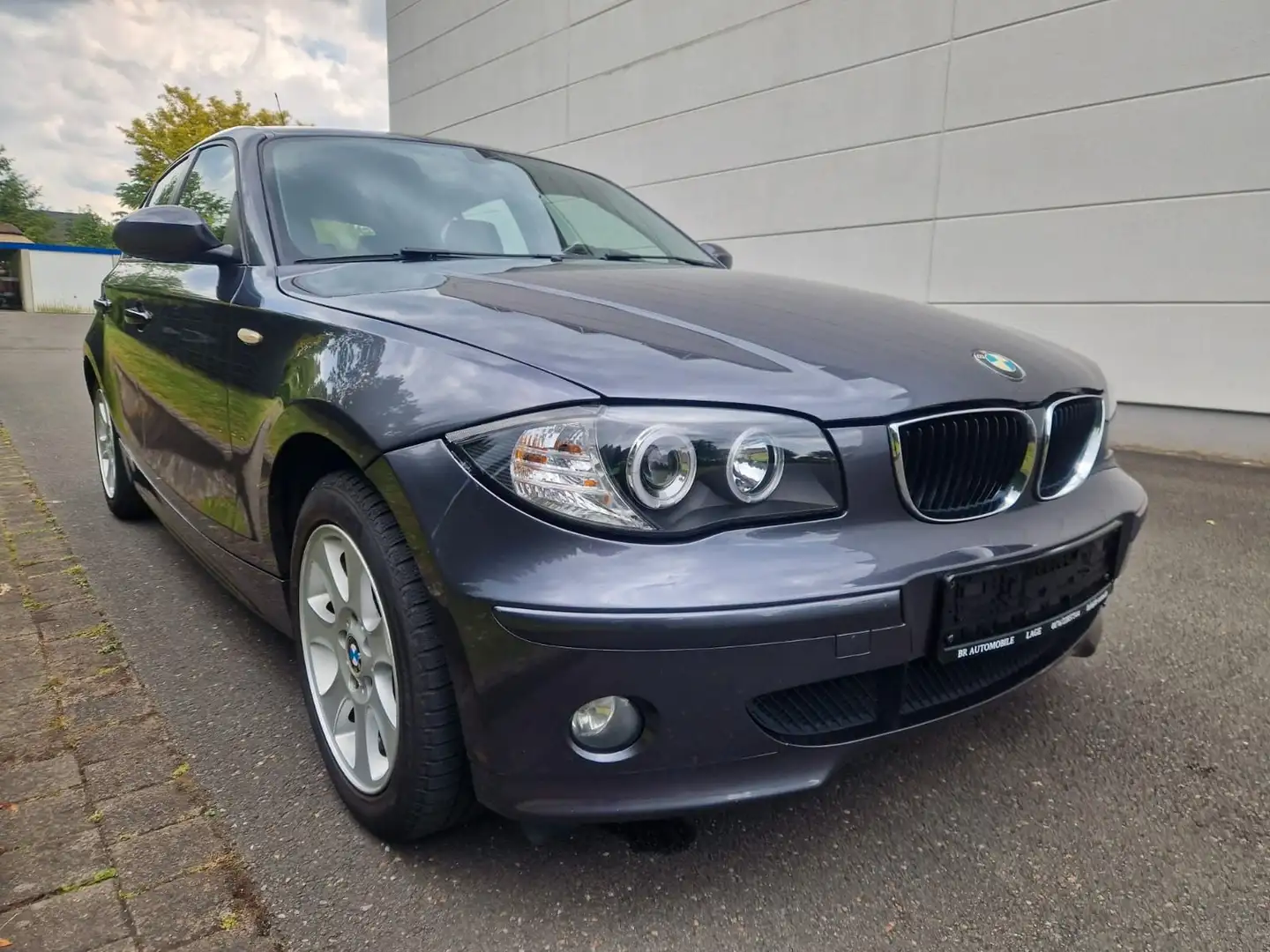 BMW 116 i Lim.  TOP ZUSTAND/TÜV & INSPEKTION NEU Grigio - 1