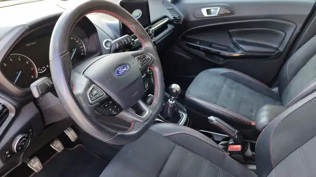 Ford EcoSport view 8