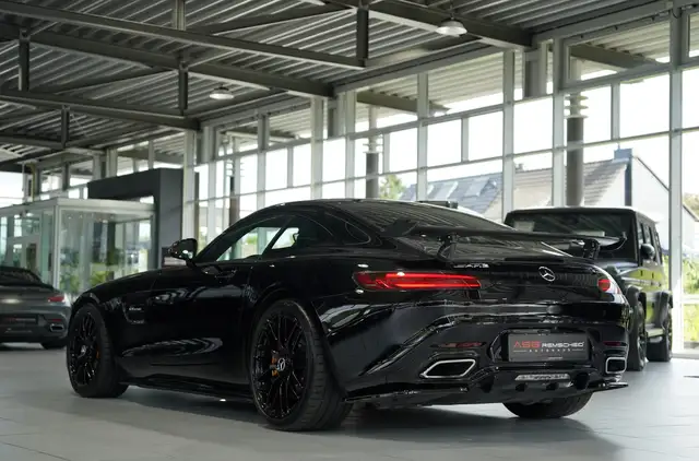 Mercedes-Benz AMG GT view 11