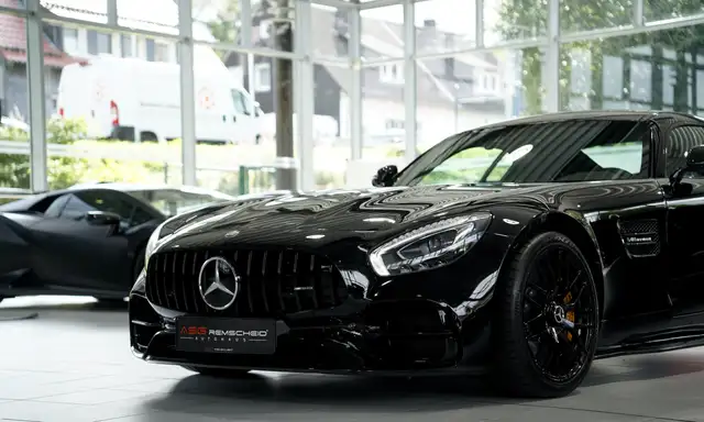 Mercedes-Benz AMG GT view 6