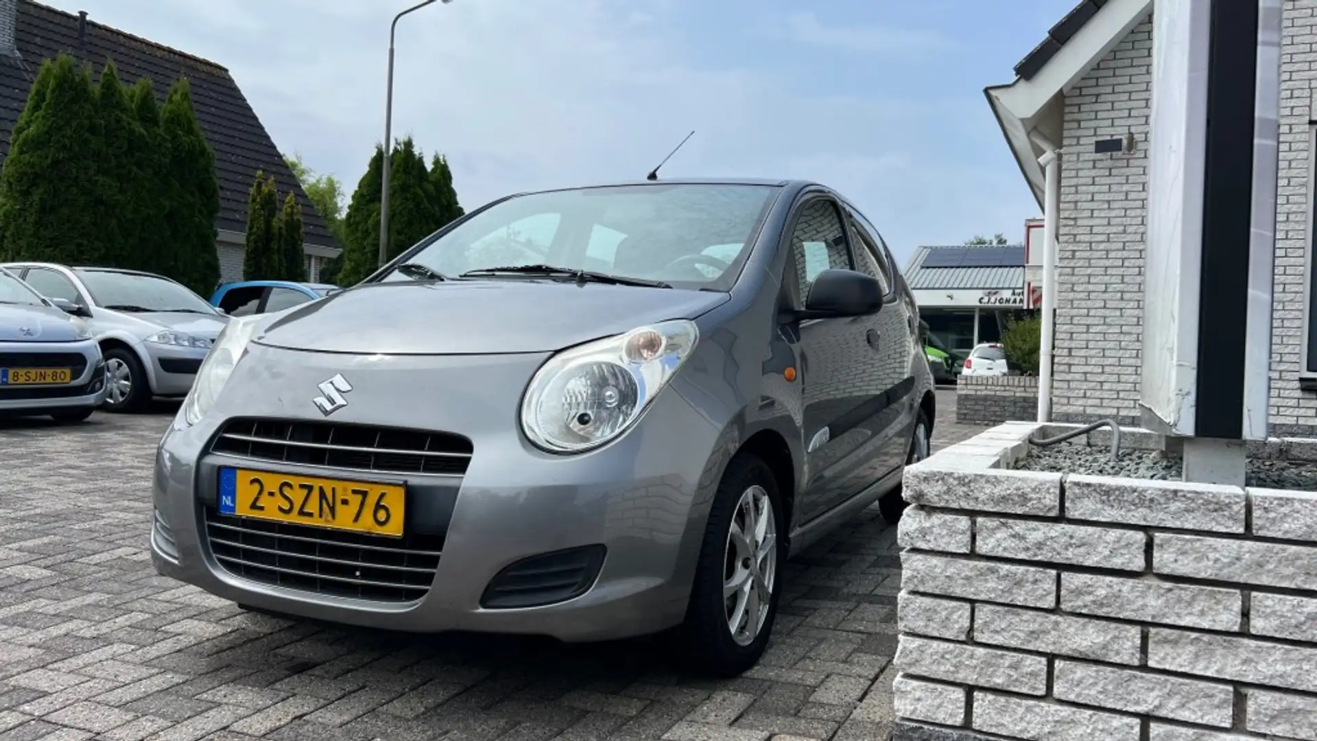 Suzuki Alto 1.0 Comfort EASSS Gris - 2