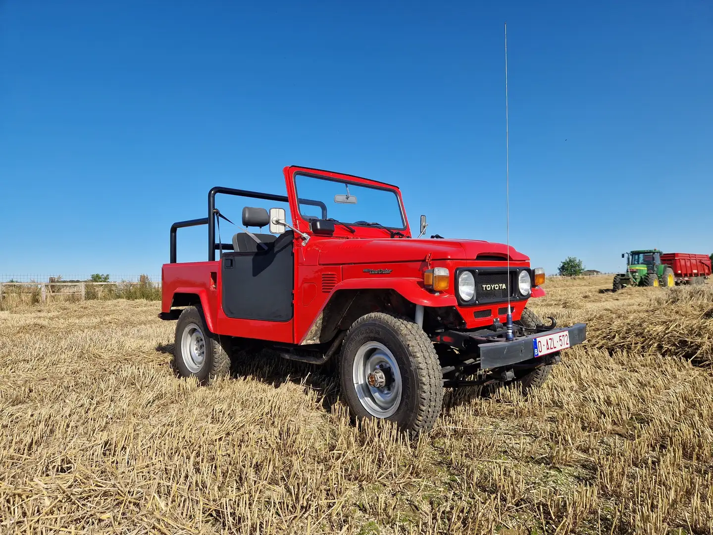 Toyota FJ40 BJ40 Červená - 2