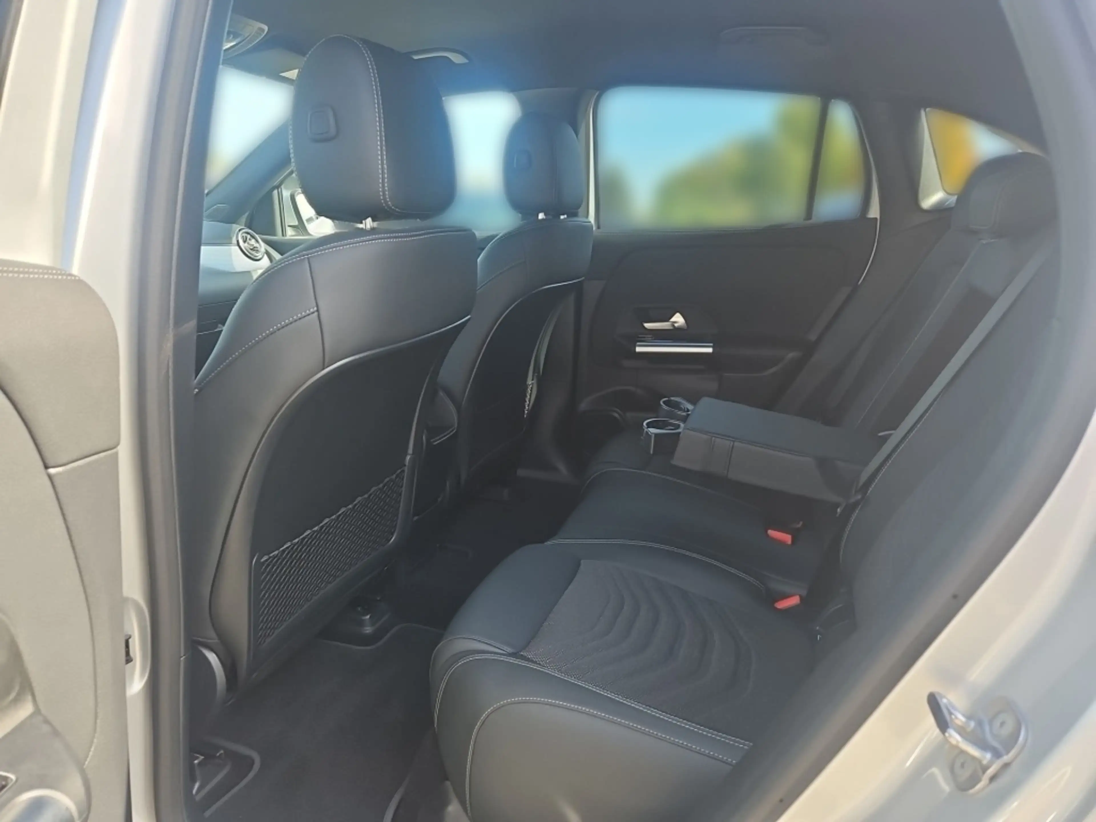 Mercedes-Benz EQA 250 Progressive Distronic+ LED Memory Ambie. — photo 11
