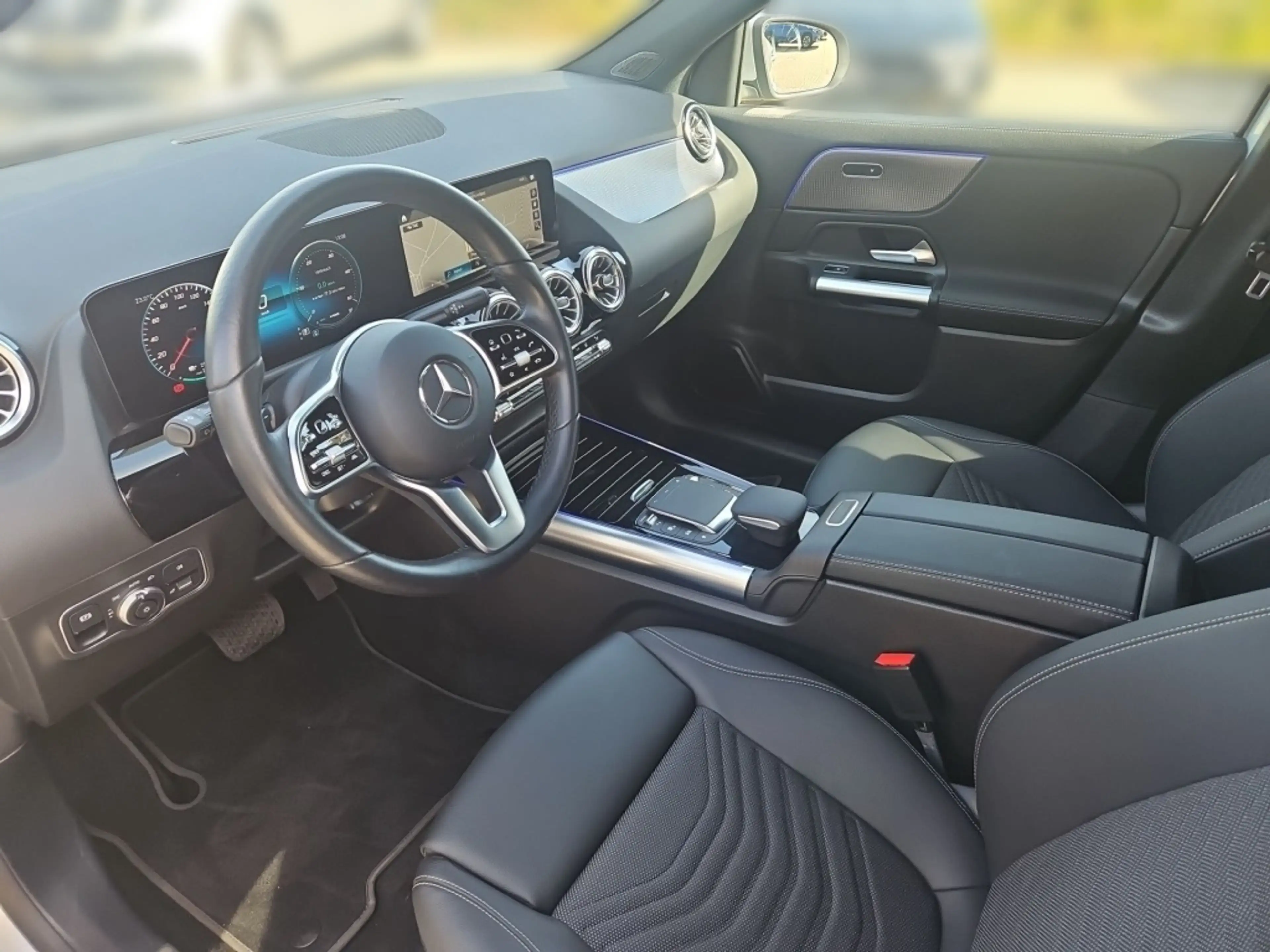 Mercedes-Benz EQA 250 Progressive Distronic+ LED Memory Ambie. — photo 7