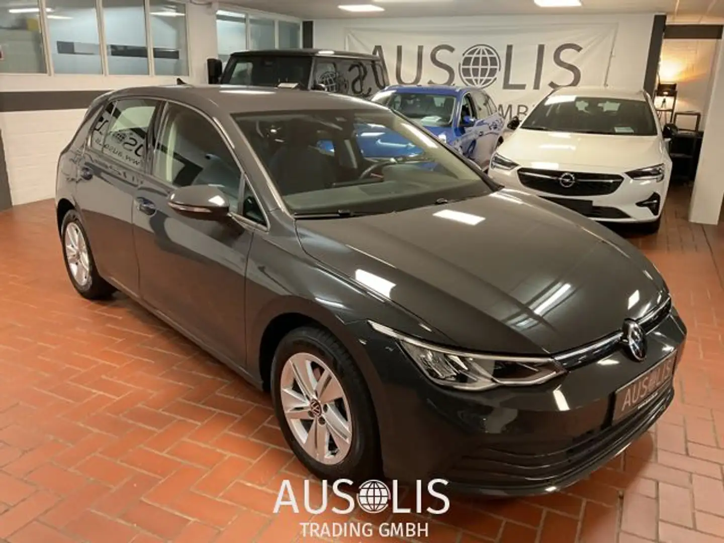 Volkswagen Golf VIII 2.0 TDI Life LED,Navi,ACC,Sitzheizung Grijs - 1