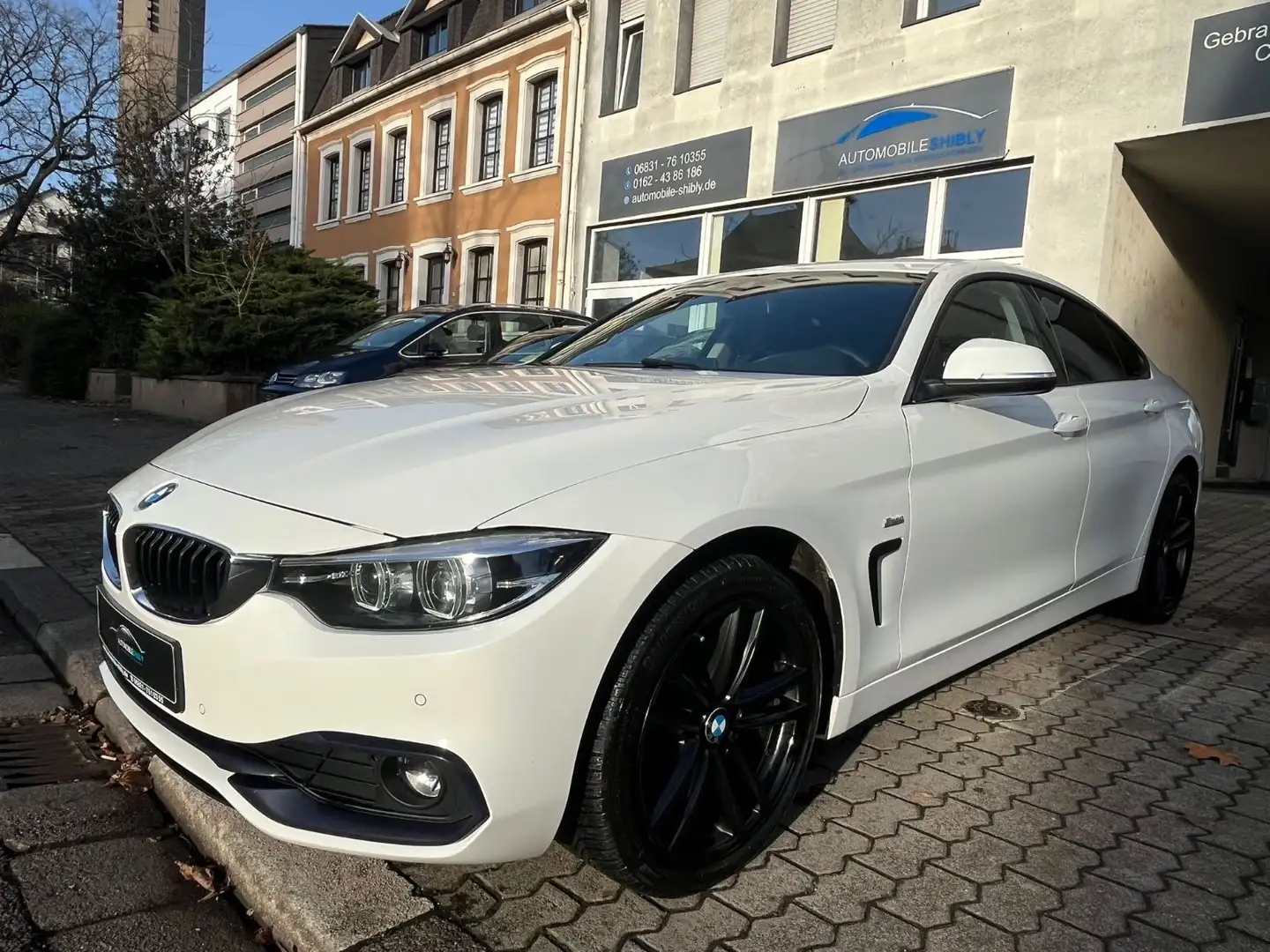 BMW 420 xDrive Sport Line Leder, Navi Weiß - 1