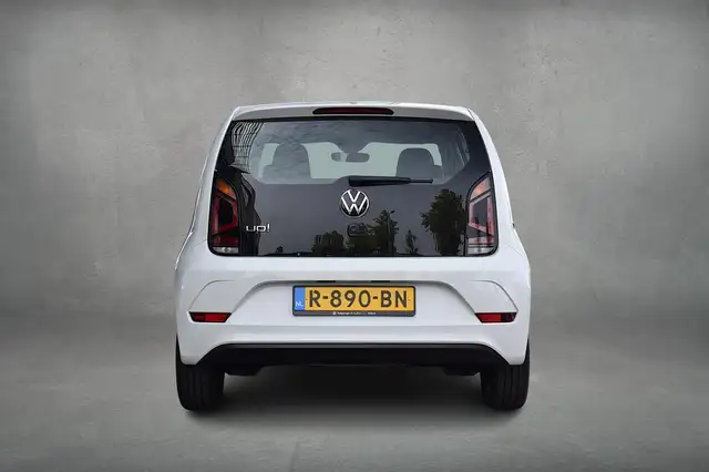 Volkswagen Up! view 9