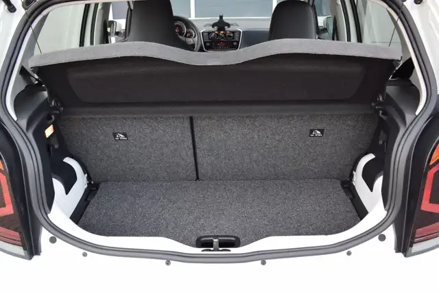 Volkswagen Up! view 7