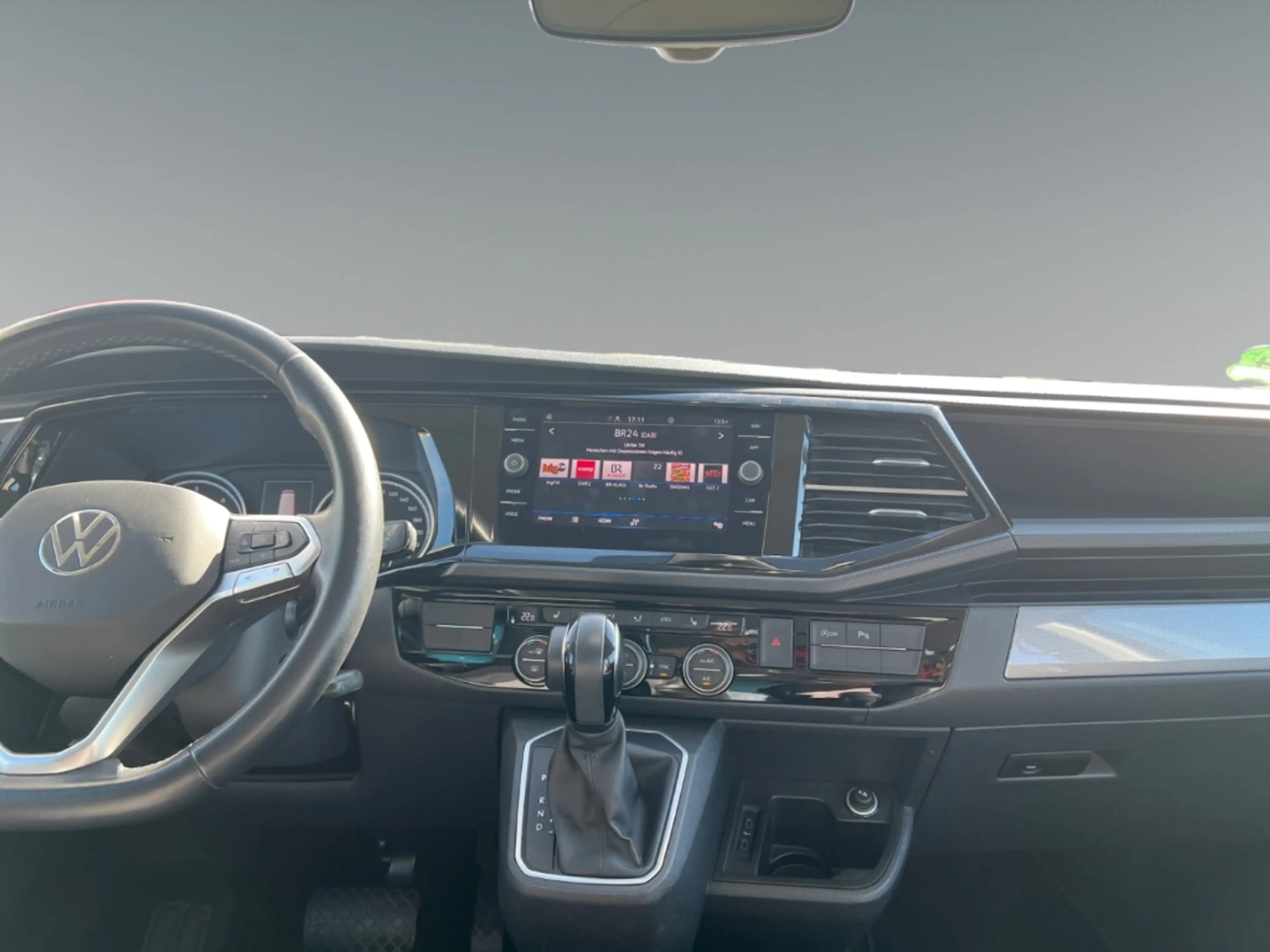 Volkswagen T6.1 Multivan Generation Six LED Navi Kamera — photo 5