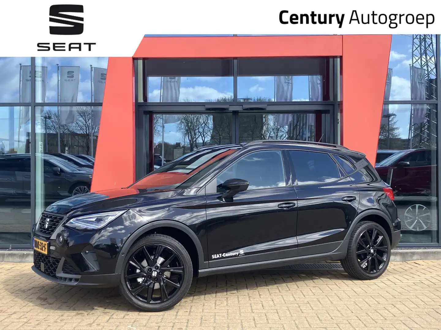 SEAT Arona FR Business Connect 1.0 70 kW / 95 pk EcoTSI SUV 5 Zwart - 1