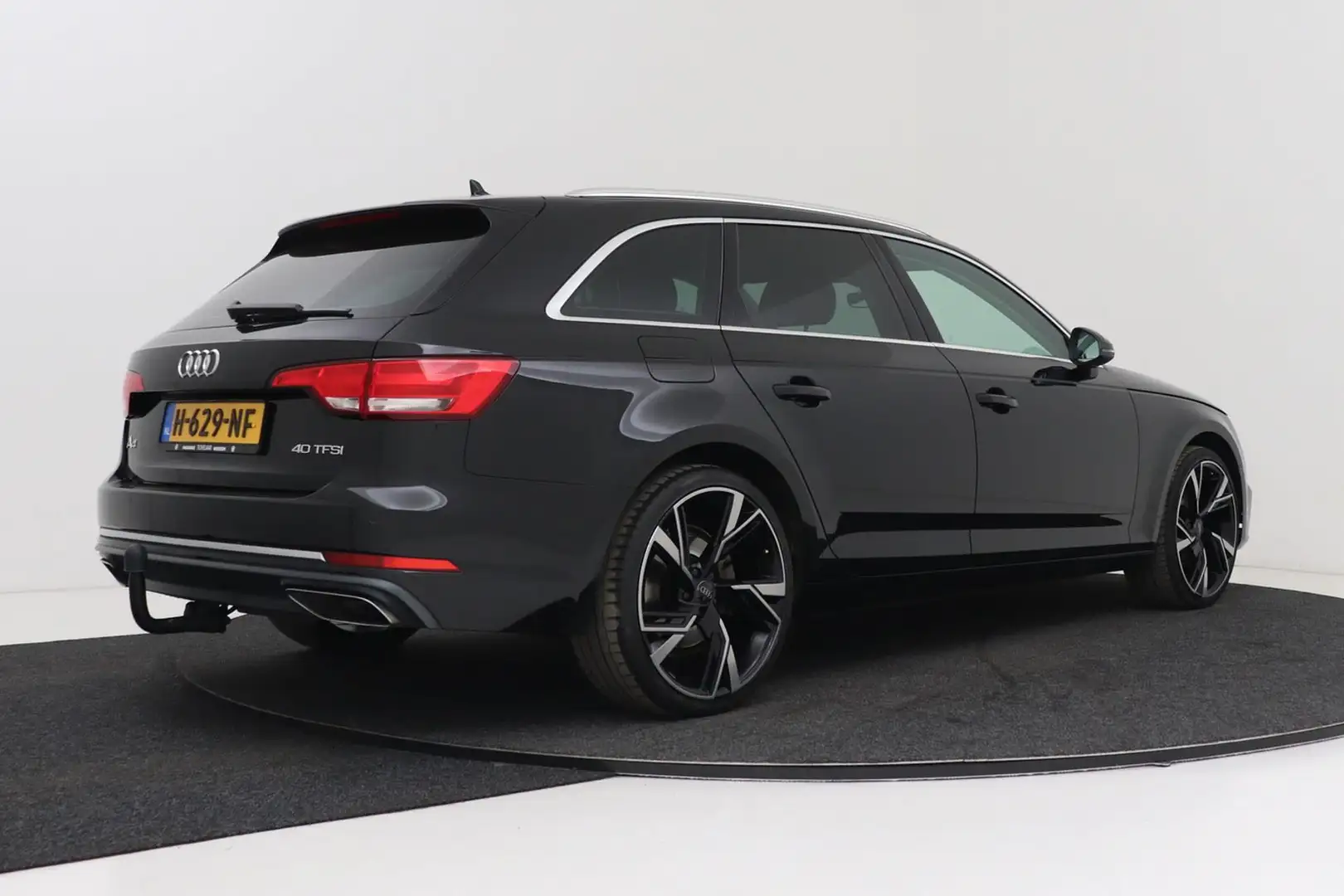 Audi A4 Avant 40 TFSI 190 pk Design Pro Line | Trekhaak | Nero - 2