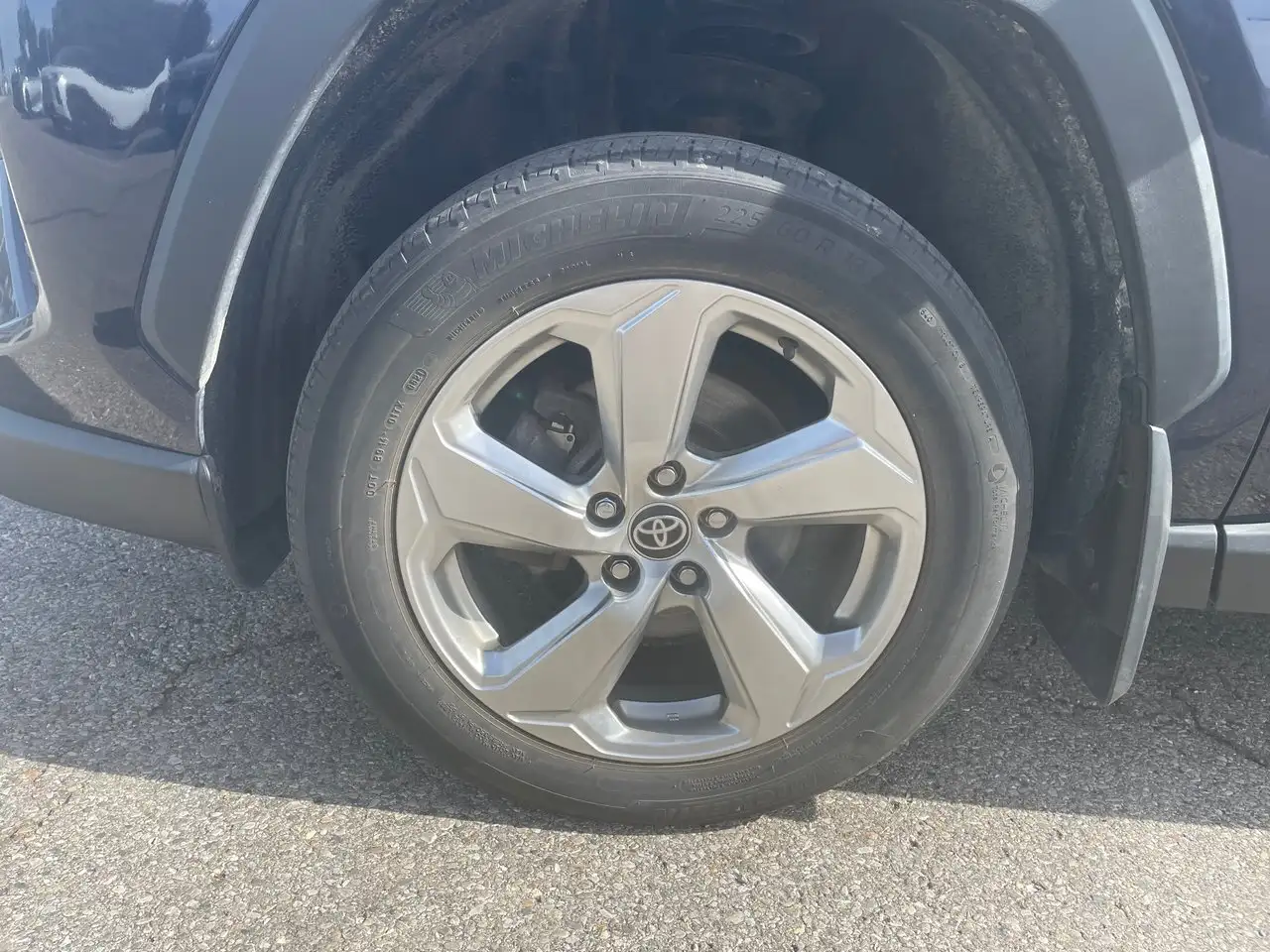 Toyota RAV 4 снимка Toyota RAV 4