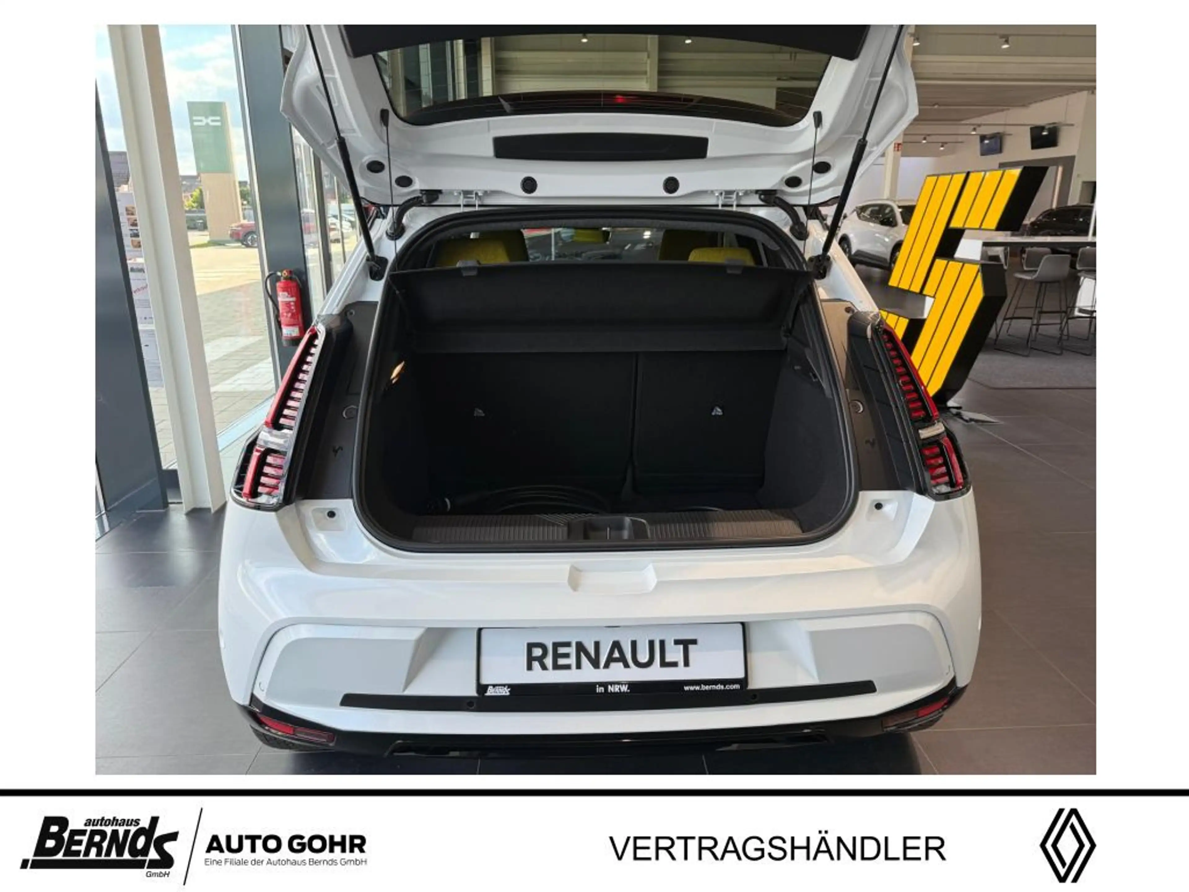 Renault R 5 E-Tech Iconic Five Comfort Range SHZ Navi Carplay — photo 4