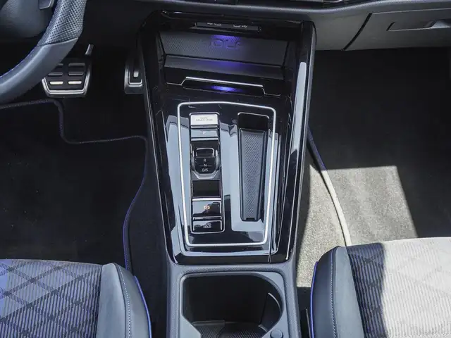 Volkswagen Golf view 15
