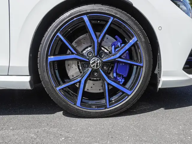 Volkswagen Golf view 7